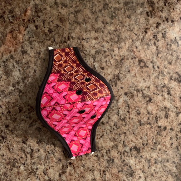 Masks - Picture 5 of 16